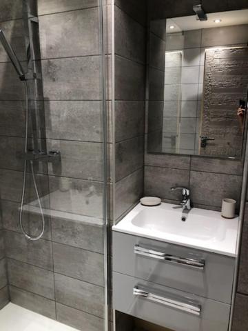 Appartement Chaleureux Au Pied Des Pistes, 4 Personnes, Wifi Val Thorens Bagian luar foto