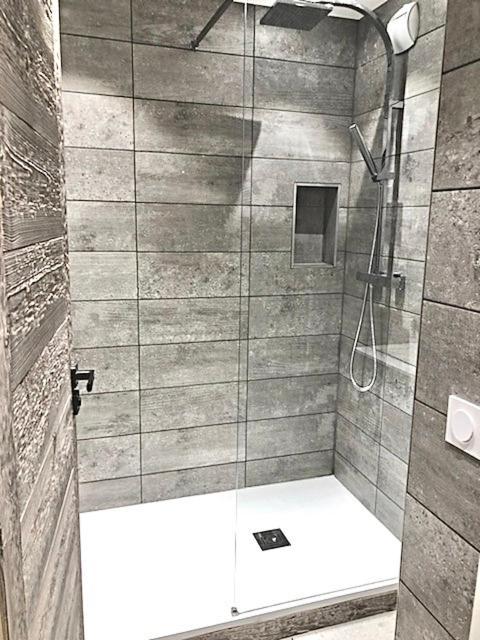 Appartement Chaleureux Au Pied Des Pistes, 4 Personnes, Wifi Val Thorens Bagian luar foto